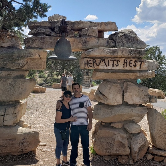 Meet your Posher, Veronica - Picture 1 of 1